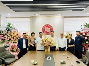 CỘNG ĐỒNG KEIEIJUKU THĂM VÀ CHÚC MỪNG VIỆN VJCC VÀ TRƯỜNG ĐẠI HỌC NGOẠI THƯƠNG NHÂN NGÀY NHÀ GIÁO VIỆT NAM 20/11
